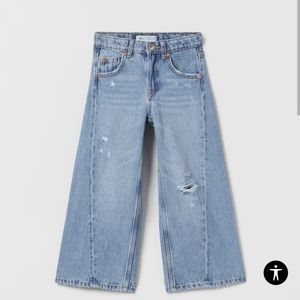 Zara jeans Twisted Wide Leg Barrel fit